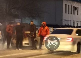 В центре Пензы загорелся автомобиль Chevrolet