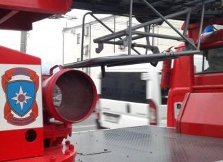 В Пензе на Луначарского загорелась иномарка