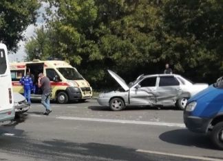 В аварии на улице Аустрина пострадал 36-летний мужчина 
