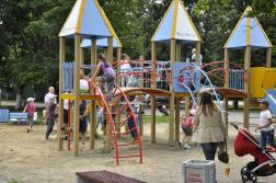 В Пензе установили опасные элементы на детских площадках