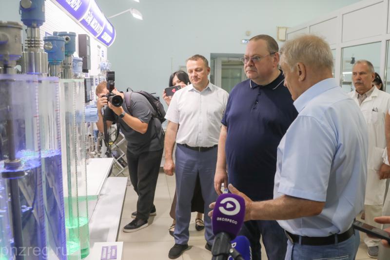 Губернатор Олег Мельниченко посетил предприятия Заречного 
