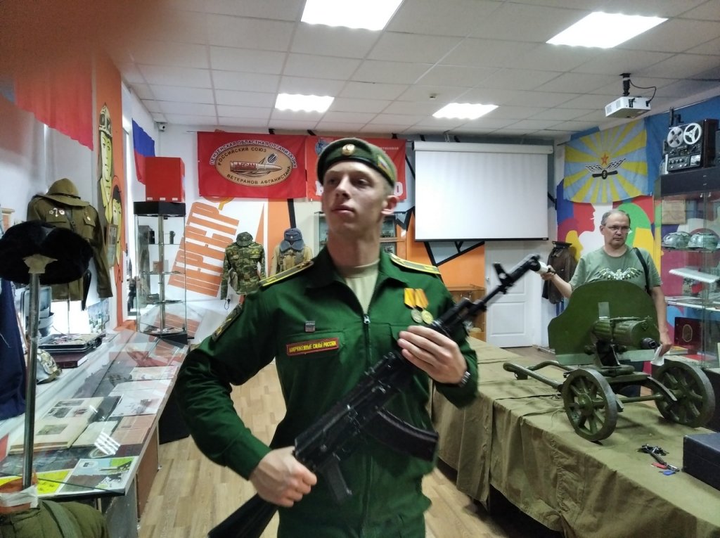 парад1.jpg парад1.jpg