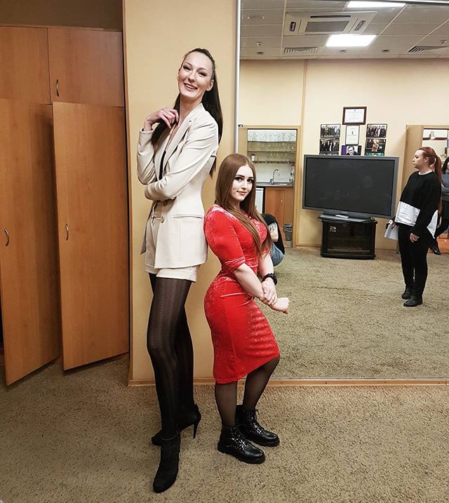 Самая длинноногая девушка живет в России