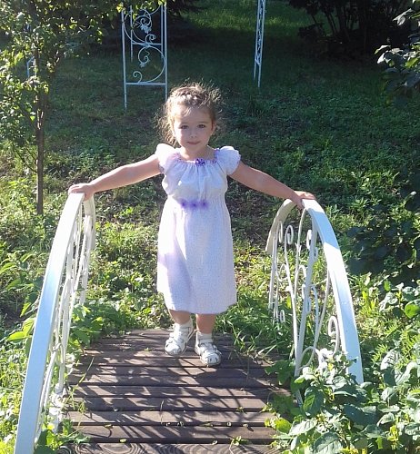 Алиса Екомазова, 3,5 года