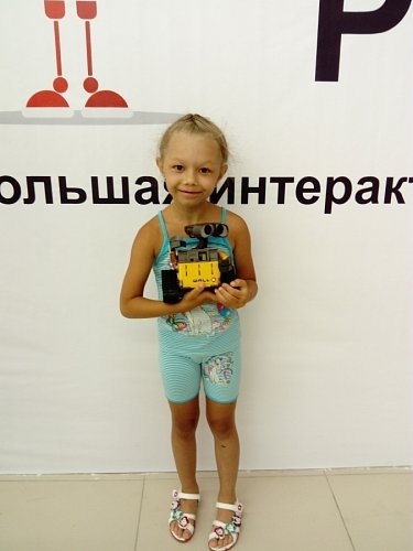 Ева Мастиновская, 6 лет